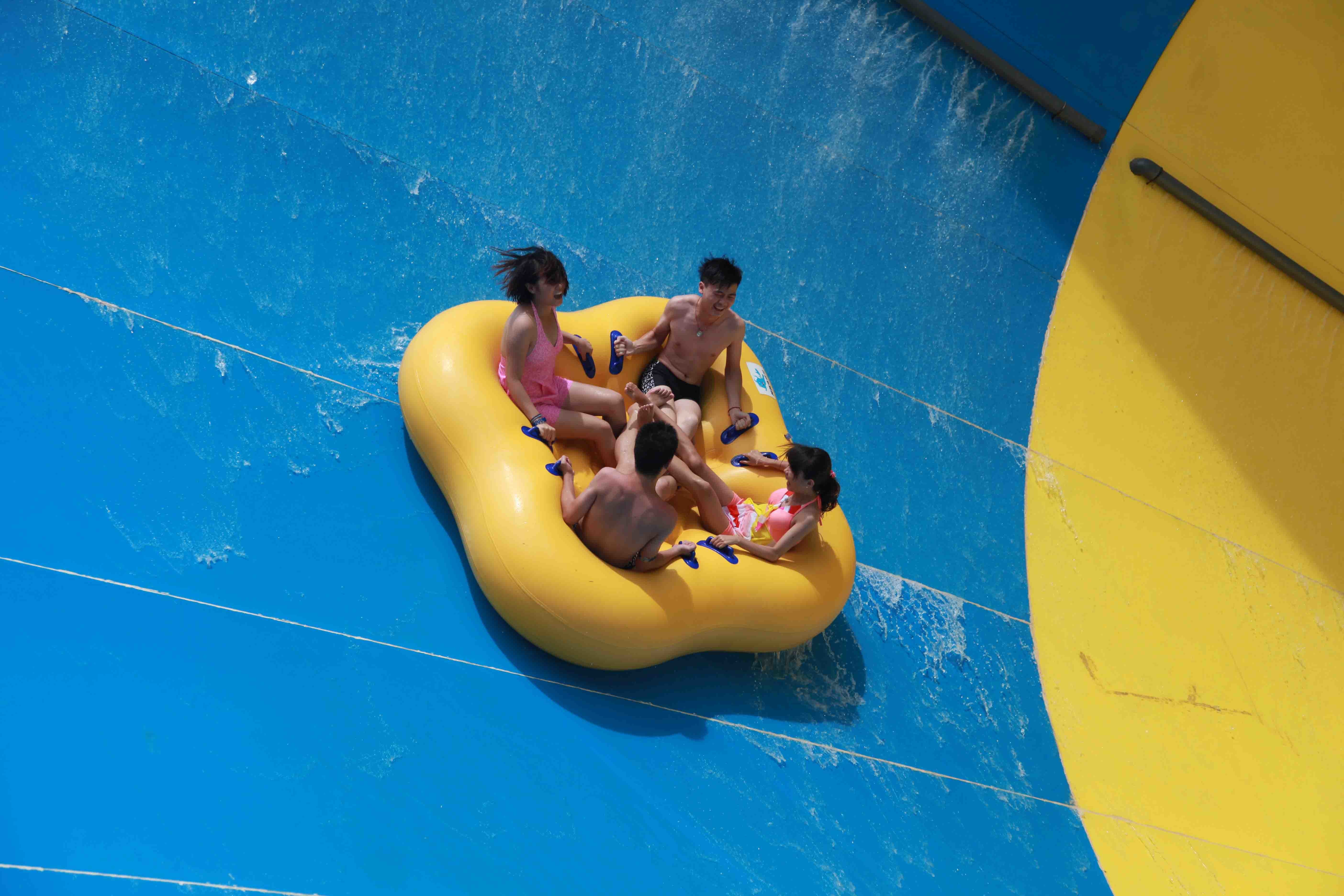 Colorful Outside Fiberglass Adult Water Slide 14.6m Platform Height In Themed Park