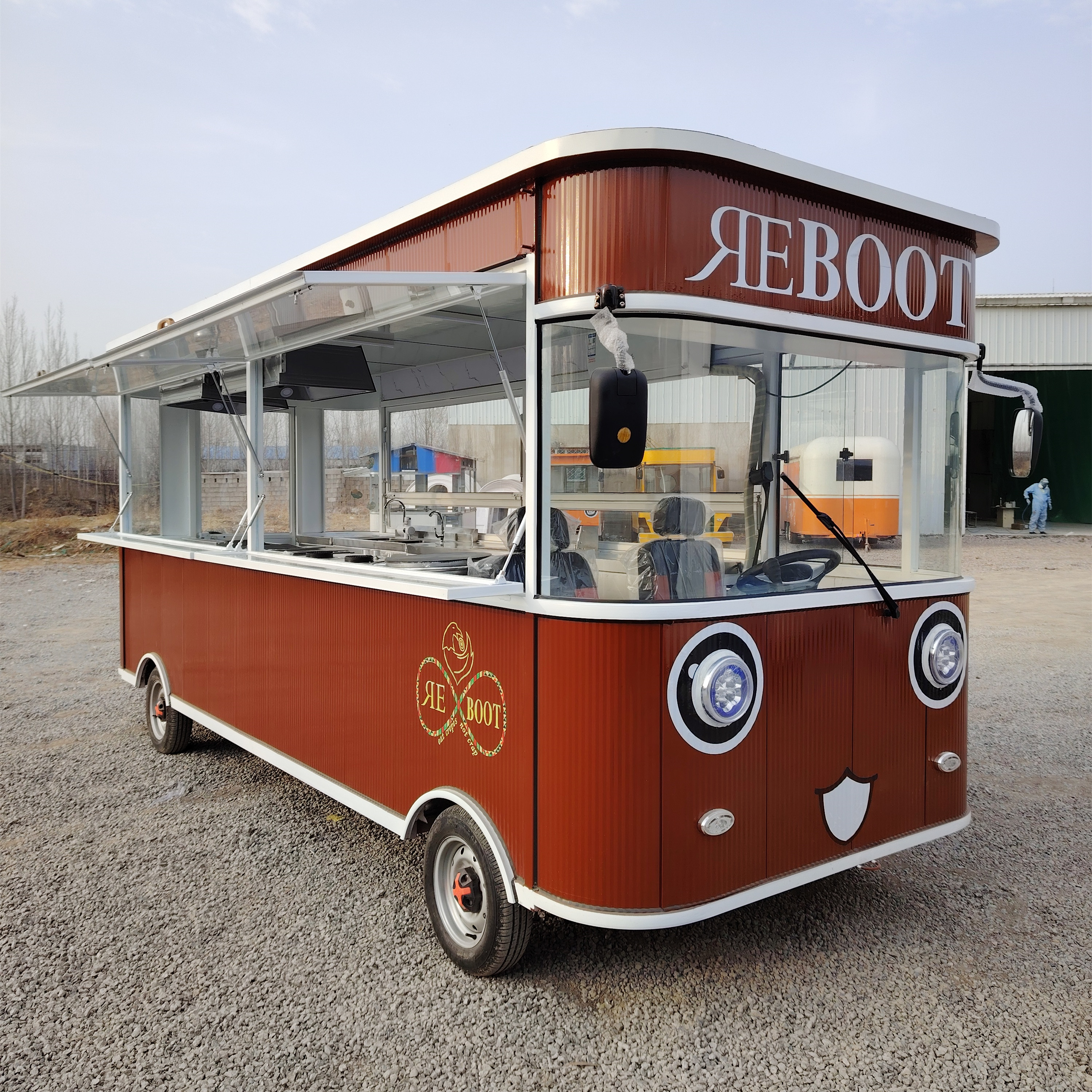 Electric Mobile Fried Chicken Combo with Wheels 4 Road Wheels and Cola Beverage