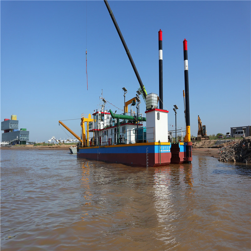 Rexroth Hydraulic Control 26inch Cutter Suction Dredger for River Sand
