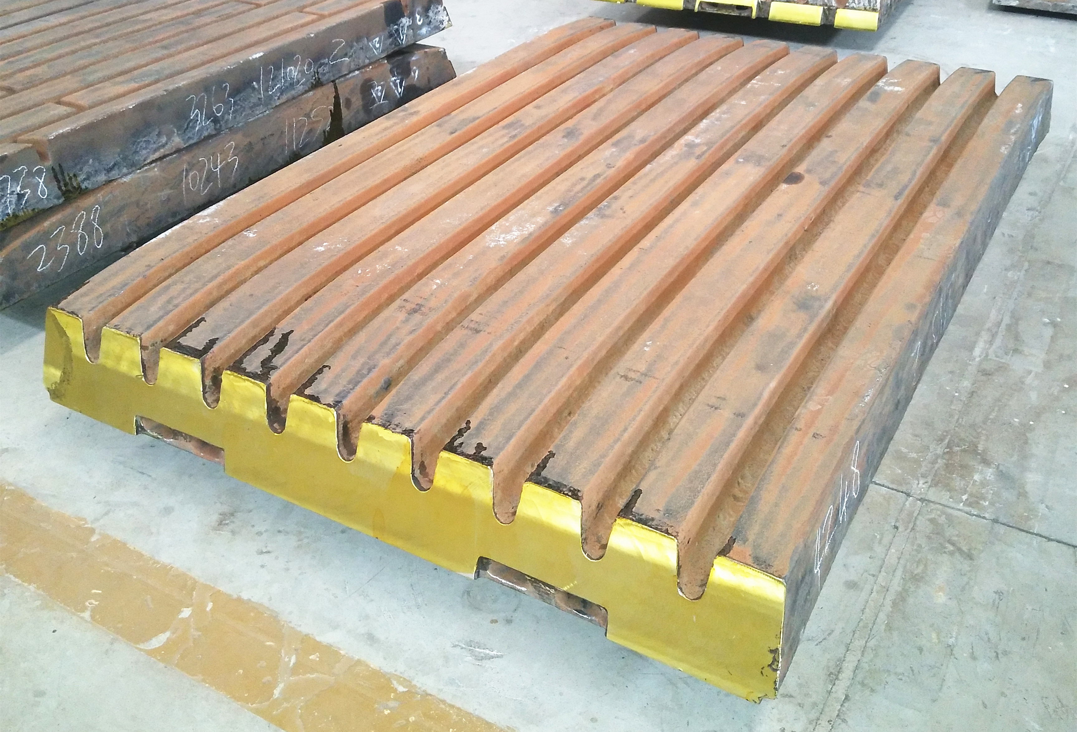 mining crusher spares