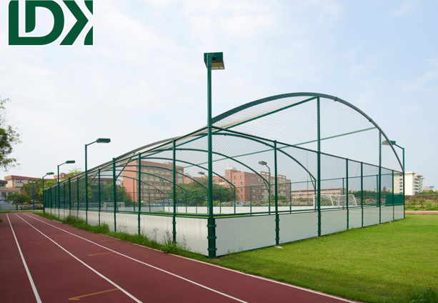 Europe Popular Design Factory Direct Artificial Grass Soccer Cage Fence