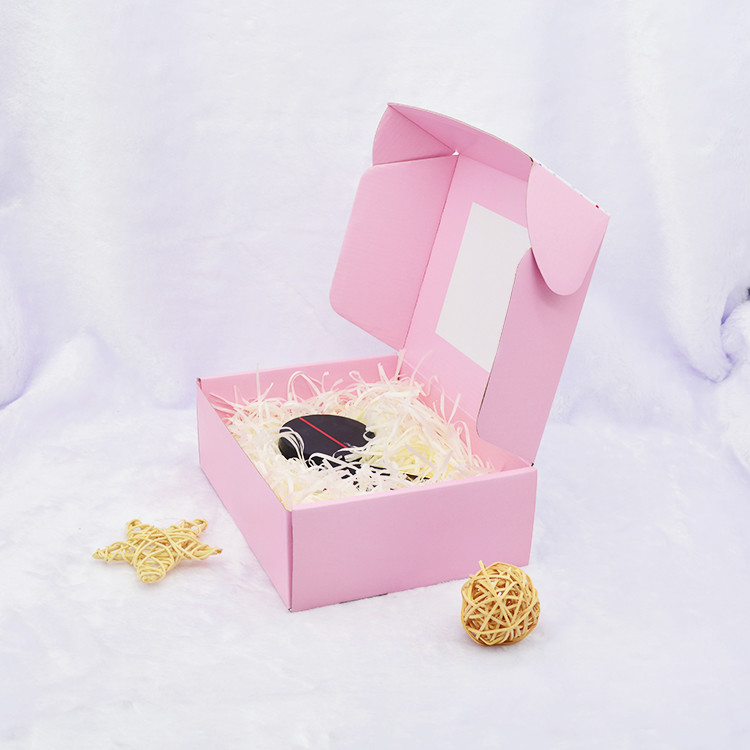 White Pink 210gms C2S Corrugated Mailing Boxes For Clothes
