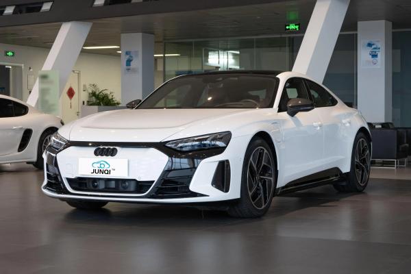 Luxury Vehicles 495km Long Range Electric Car A U D I RS E-tron GT 4 Four Wheel