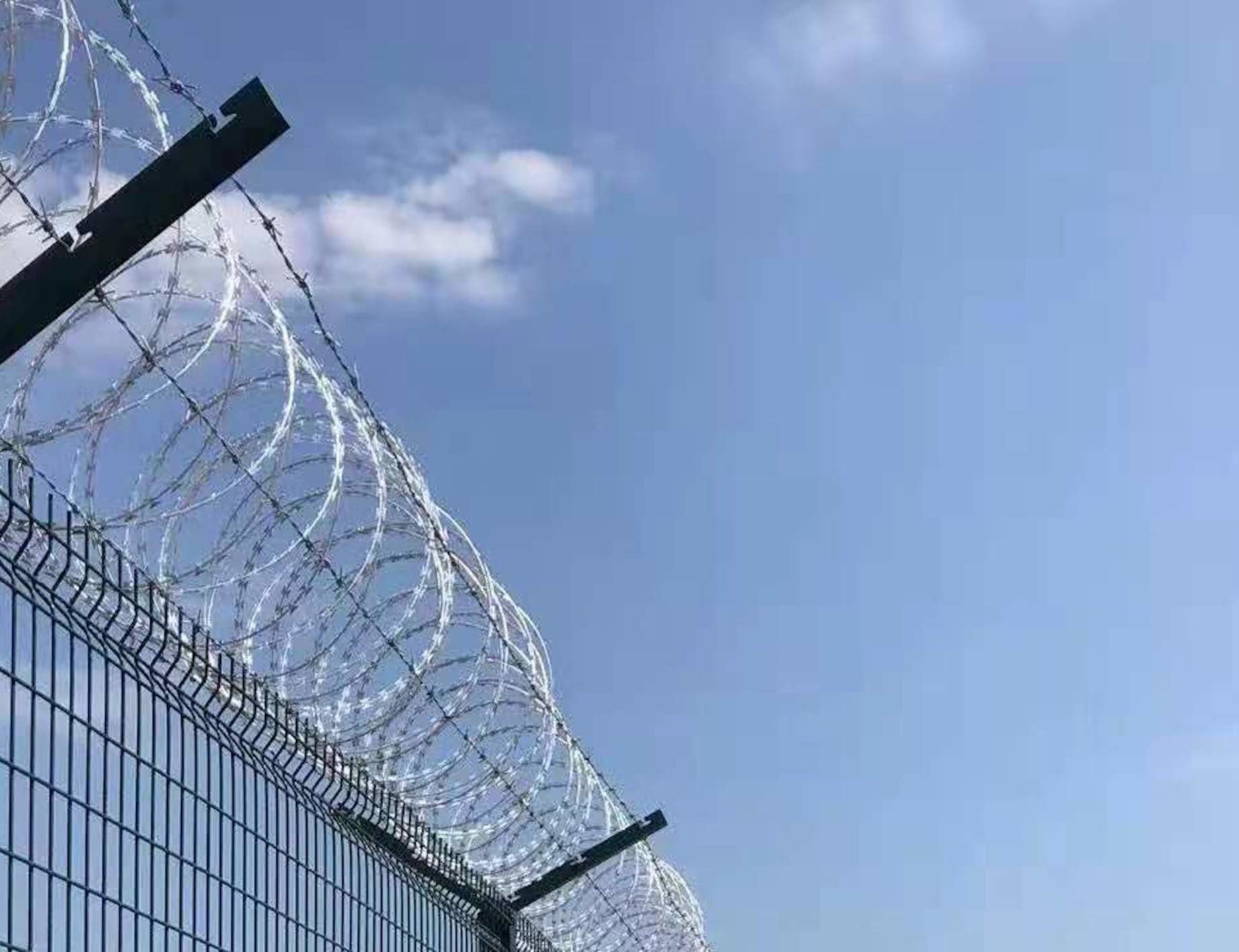 Low Carbon Steel Spiral Wire Blue Razor Barbed Wire