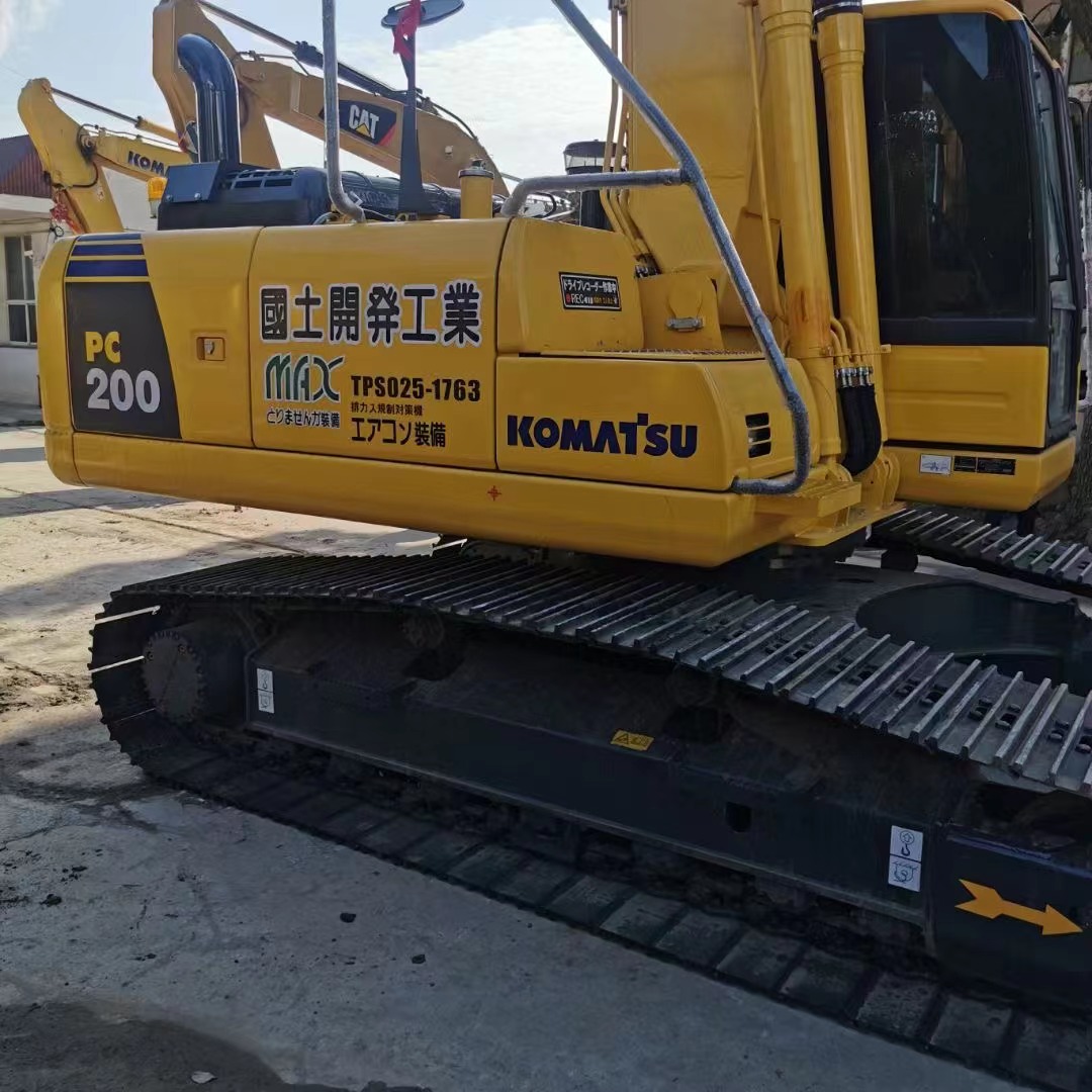 0.8m3 2021 Used Komatsu Excavator PC200-6/7/8 With Cummins Engine