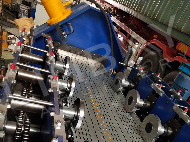 High Speed Stainless Steel Automatic Perforated Cable Tray Roll Forming Production Line