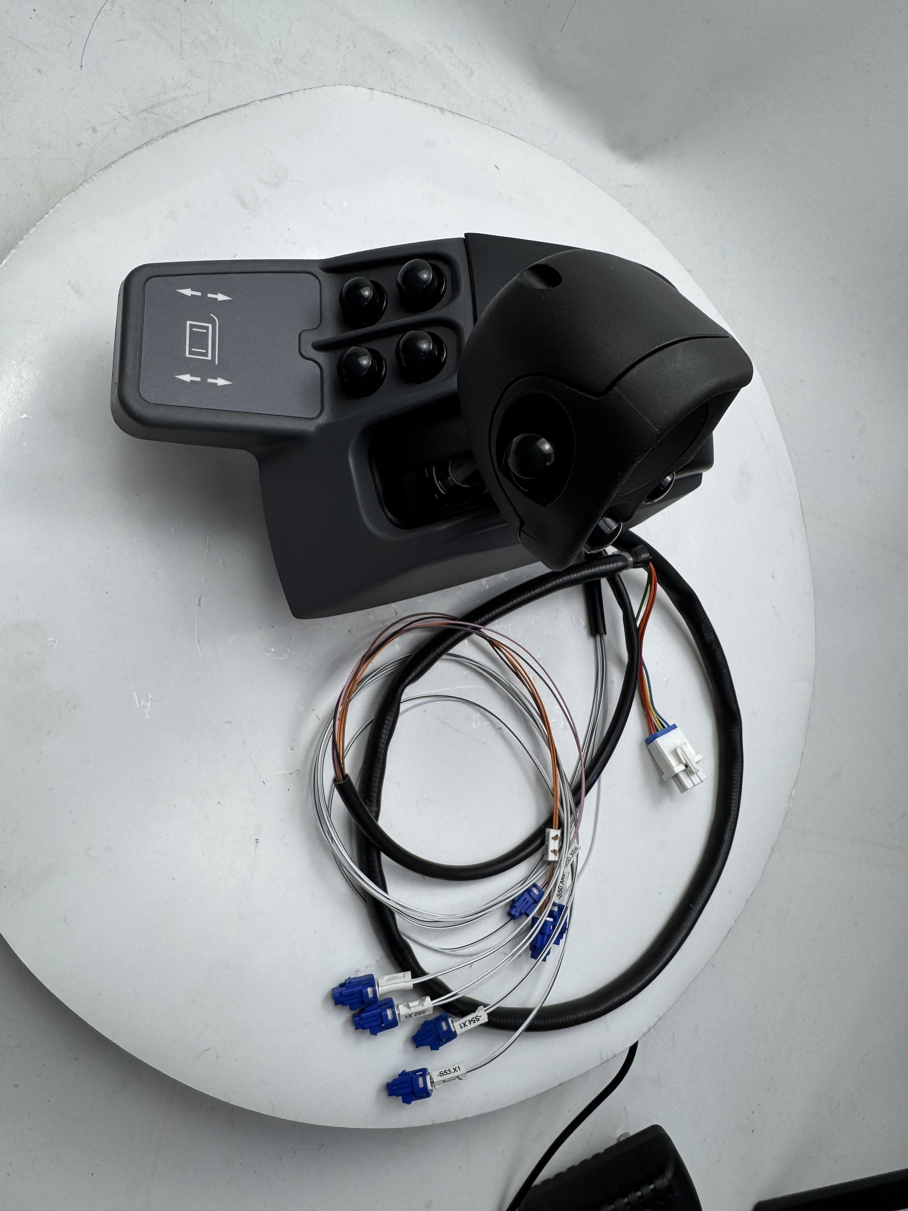 2485118 Conjunction Box Dual-Screen Control Box for Transfer Case 36beam Leveling for Asphalt Paver Spare Parts