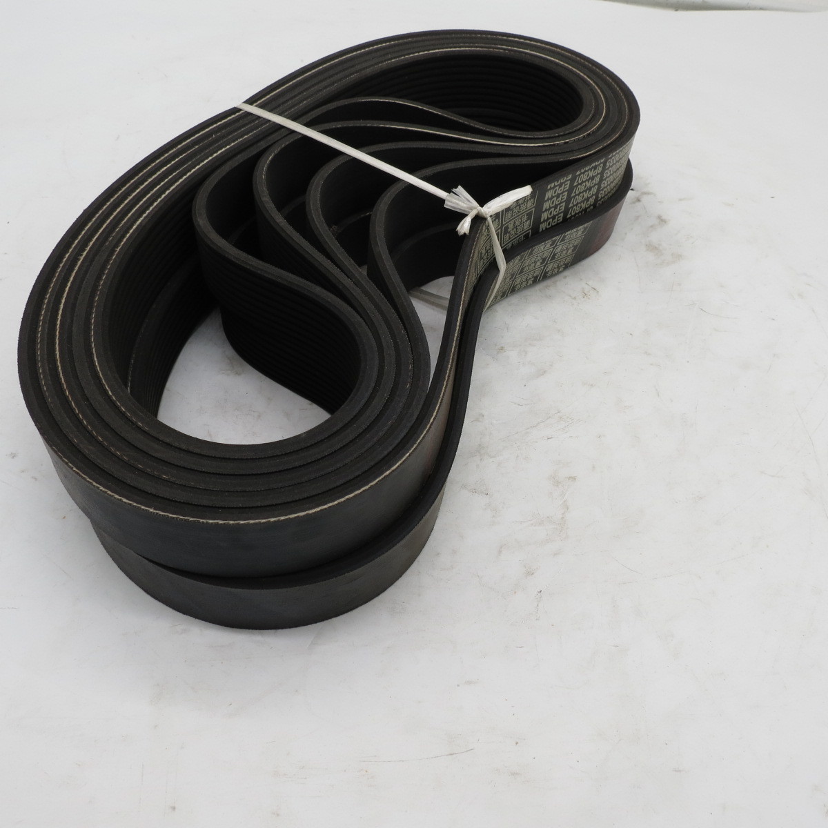 Original SINOTRUK HOWO Truck Spare Parts Sinotruk Howo Truck Parts engine Belt VG1062060035 8PK807