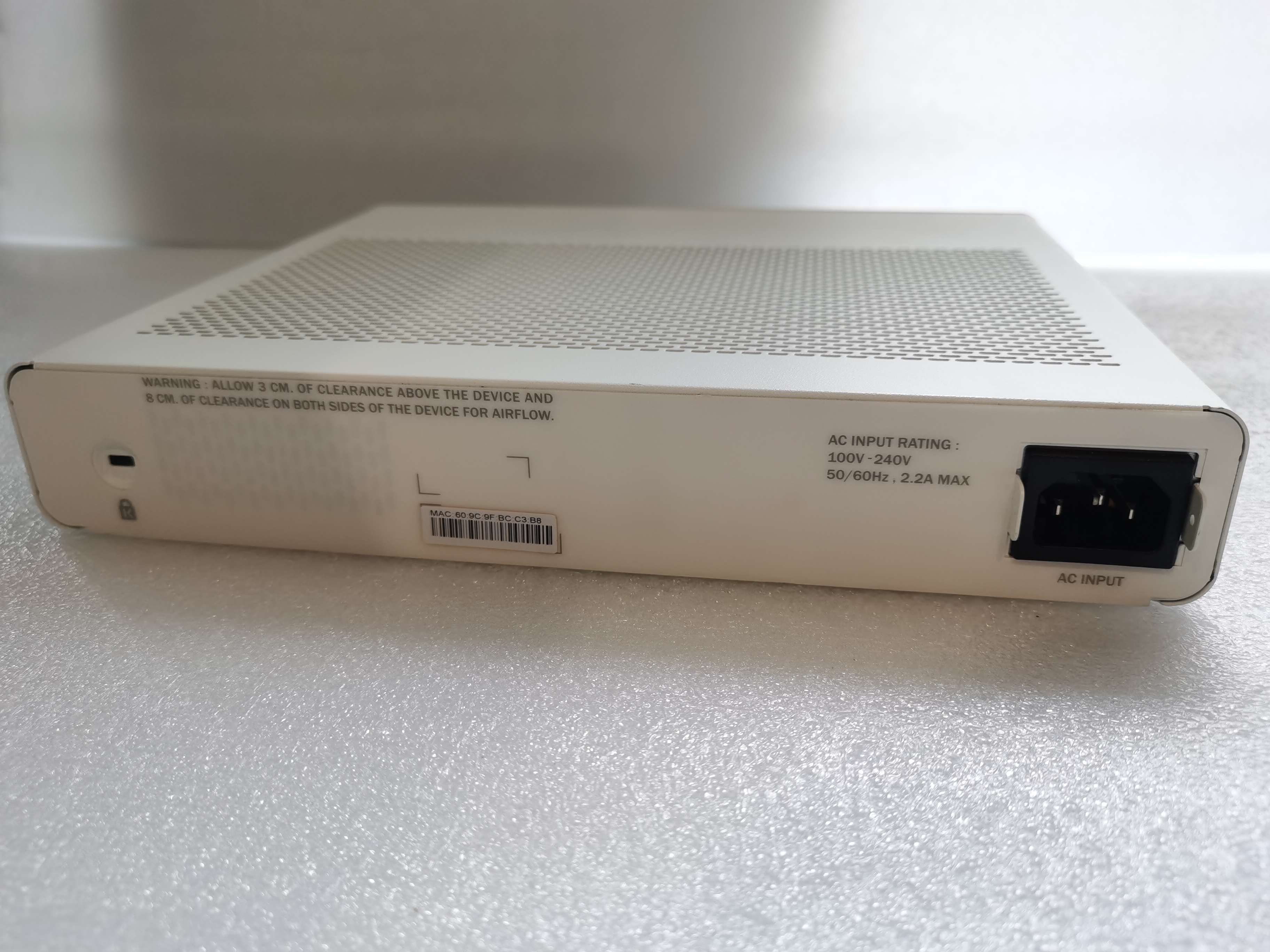 ICX7150-C12P-2X10GR Ruckus ICX 7150 12 Port Poe Switch Compact With 10GBE Uplinks