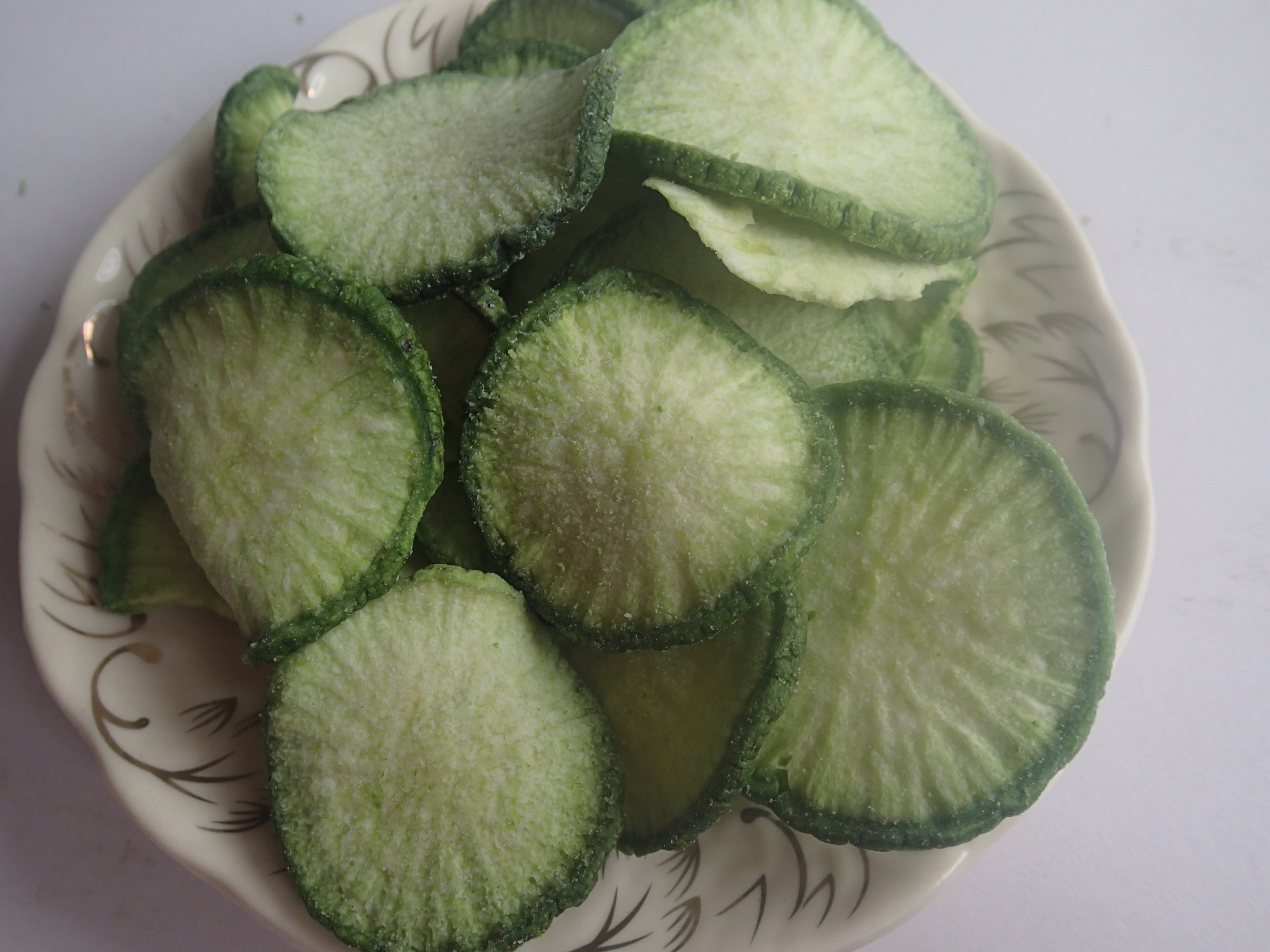Premium Quality Sliced Vacuum Fried Vegetable Dried Green Radish Snacks