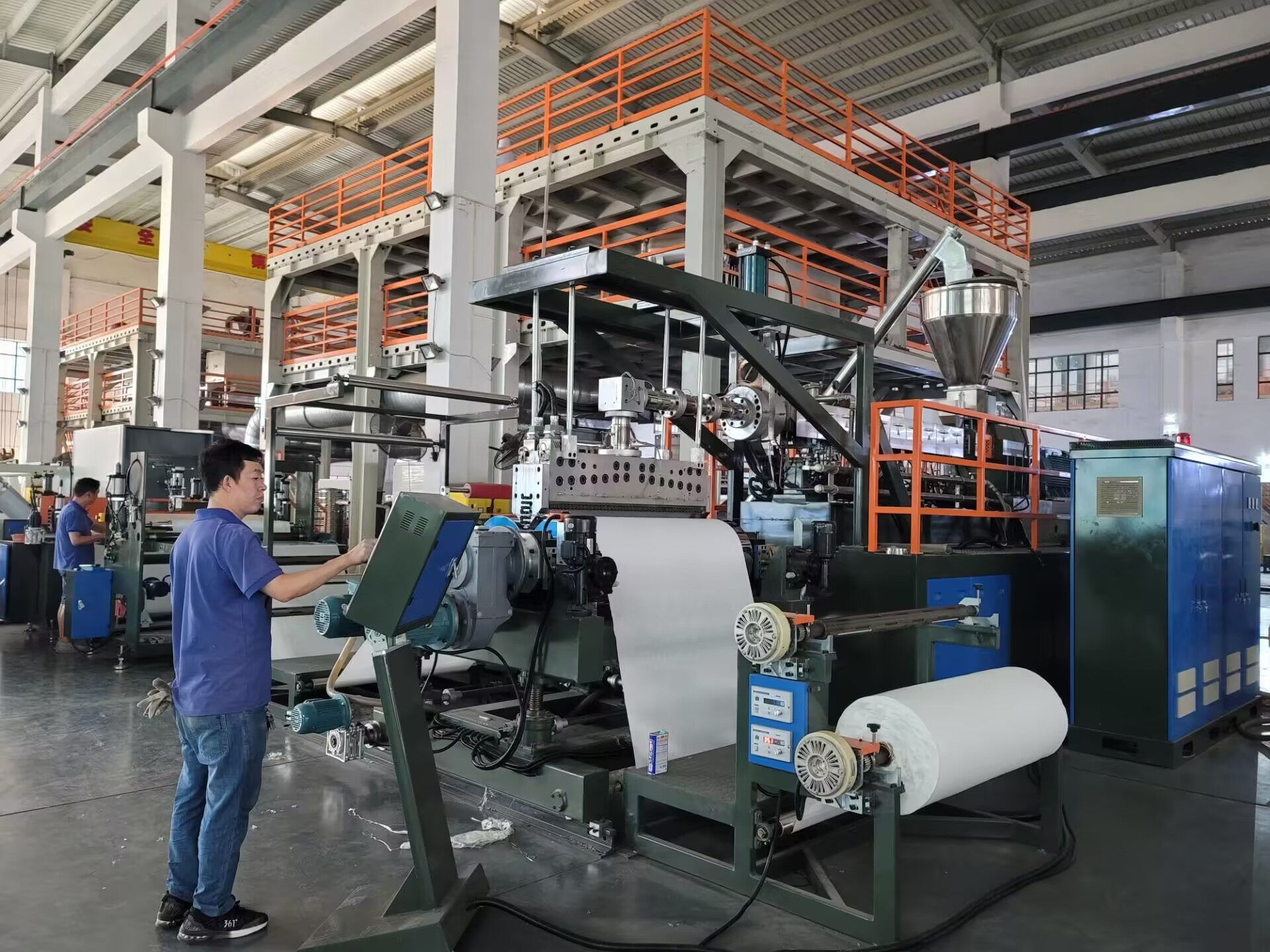 AF-1000mm Extrusion Coating Machine TPU Hot Melt Adhesive Shoe Material