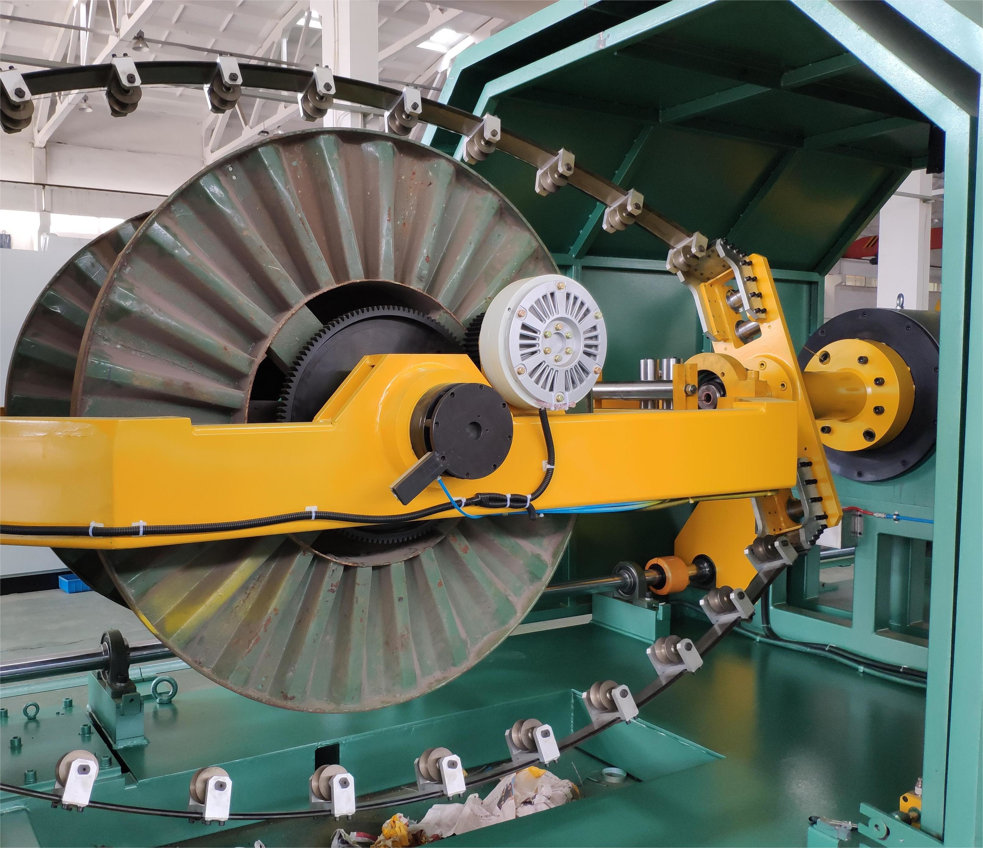 2000Kg Skip Stranding Machine 200R/Min Rotation Speed Core Laying Machine