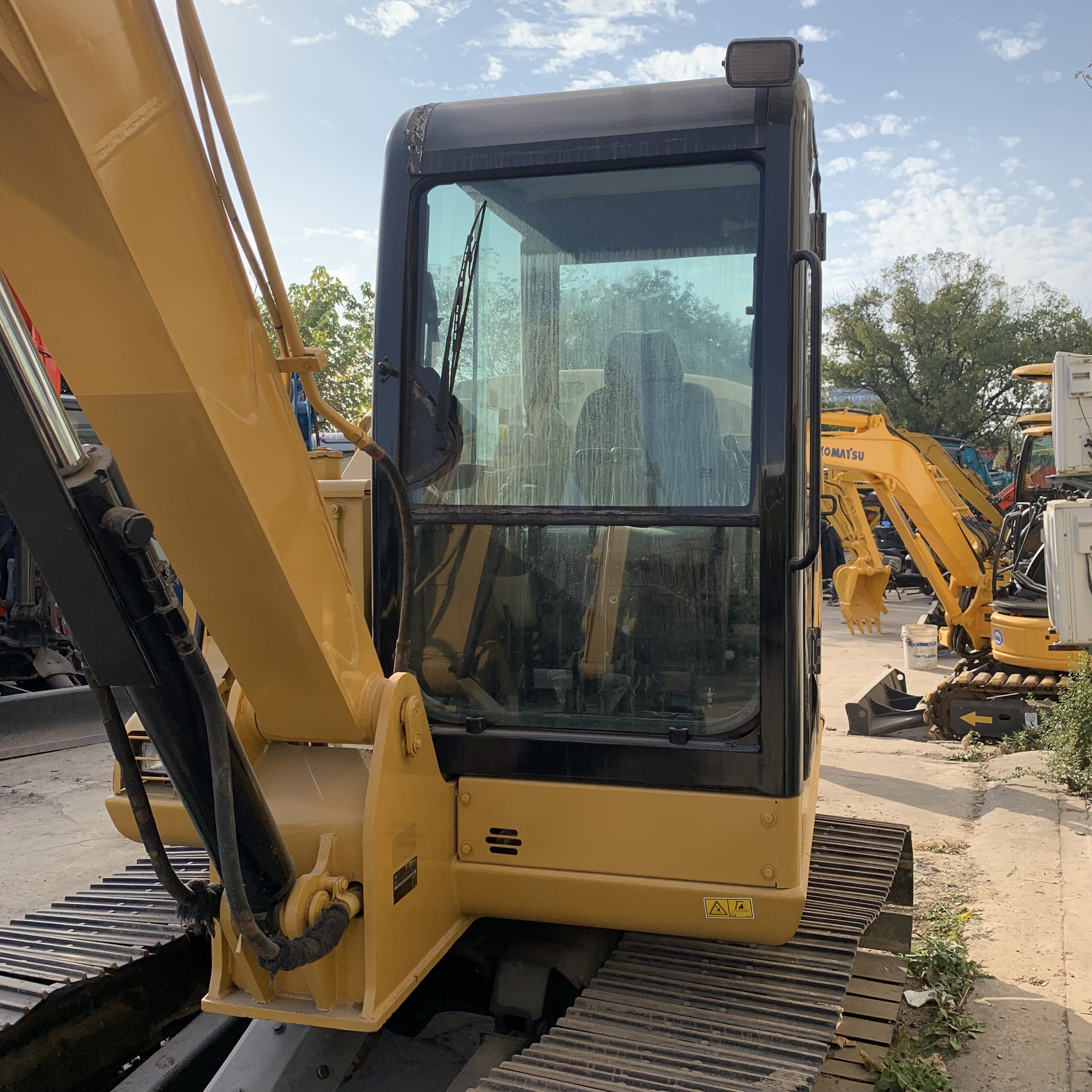 Caterpillar 306 Used Crawler Excavator with Low Working Hours and Original Color