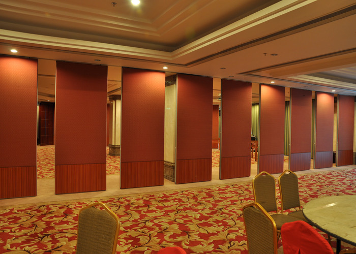 Modern Movable Operable Wooden Partition Wall for Banquet Hall OEM