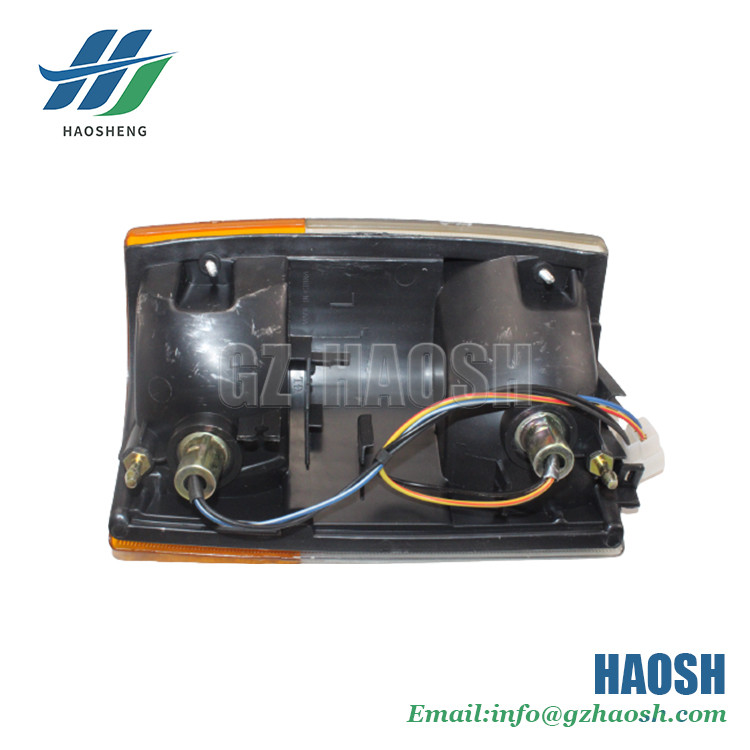 Car Body Parts Front Combination Lamp Asm For Isuzu NKR55 8-97855111-1 8-97855111-0 8978551110 8978551111