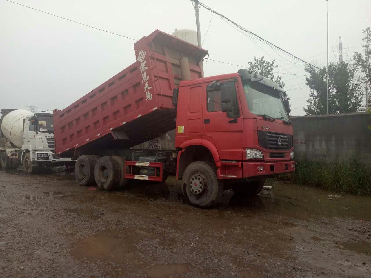 6*4 HOWOused sinotruck china  2012 5000  hours  dump truck for sale 371HP  10 Tires