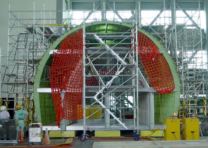 Adjustable Easy Install Ringlock Scaffolding System H Frame Catwalk Mobile