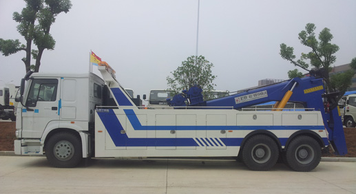 Hot sale 20 tons SINOTRUK 6*4 HOWO heavy duty road wrecker/towing truck recovery truck with rotation boom