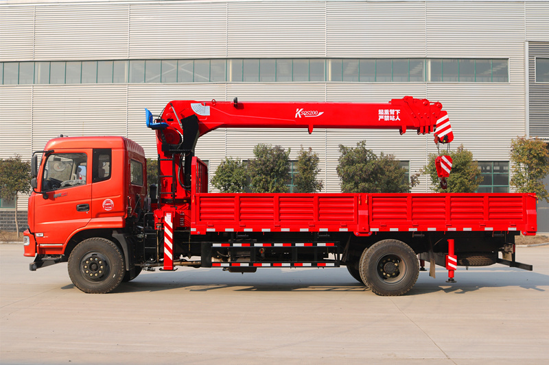 6 Ton Dump Truck With Crane Lifting Equipment Telescopic Hydraulic Straight Arm