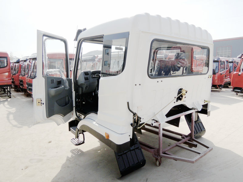 Dongfeng TT50 Light Truck Cabin With Single & half Sleeper
