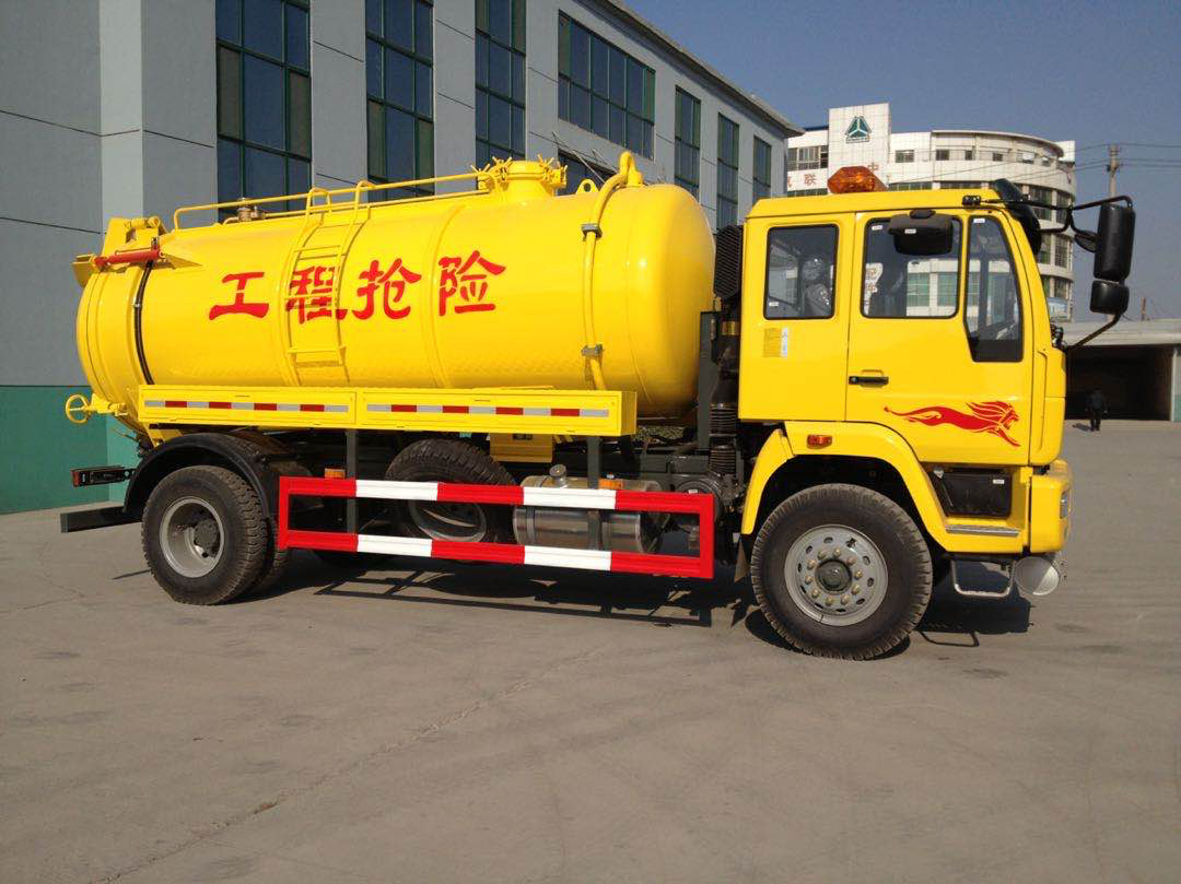 336/371HP Sinotruk 6x4 Vacuum Sewage Suction Truck Euro II Emission Standard