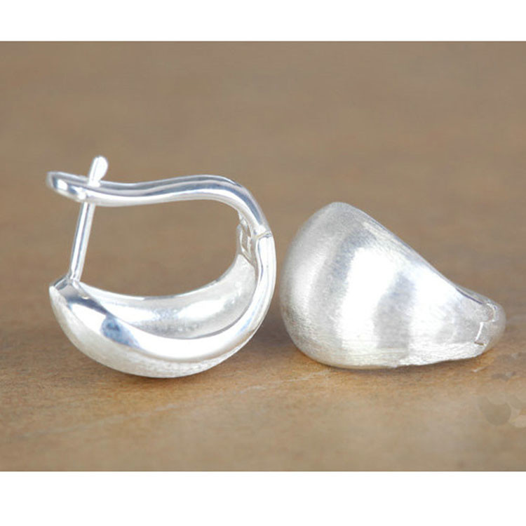 Women Sterling Silver Earrings Thai Vintage Style Jewelry (E11069)