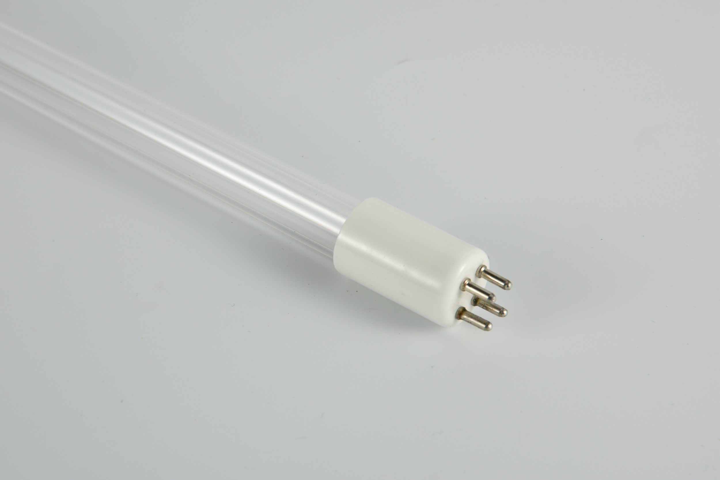 4W Ozone Free Tube Ultraviolet Germicidal Lamp 4 Pins 135mm Lamp