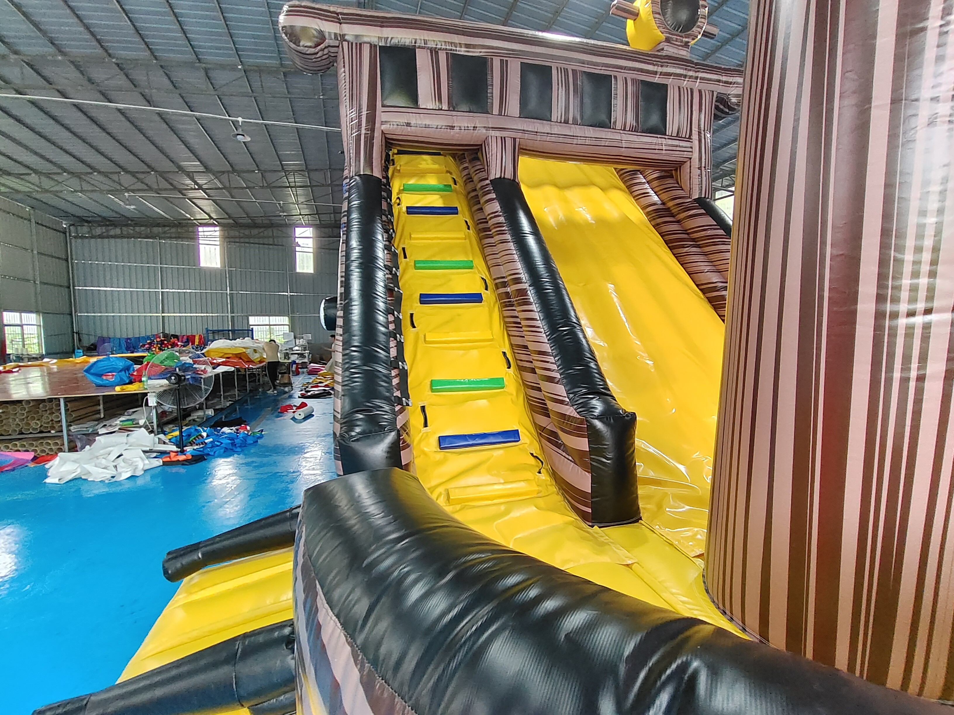 Commercial Inflatable The Pirate Ship Bouncy House With Slide Inflatable Castle