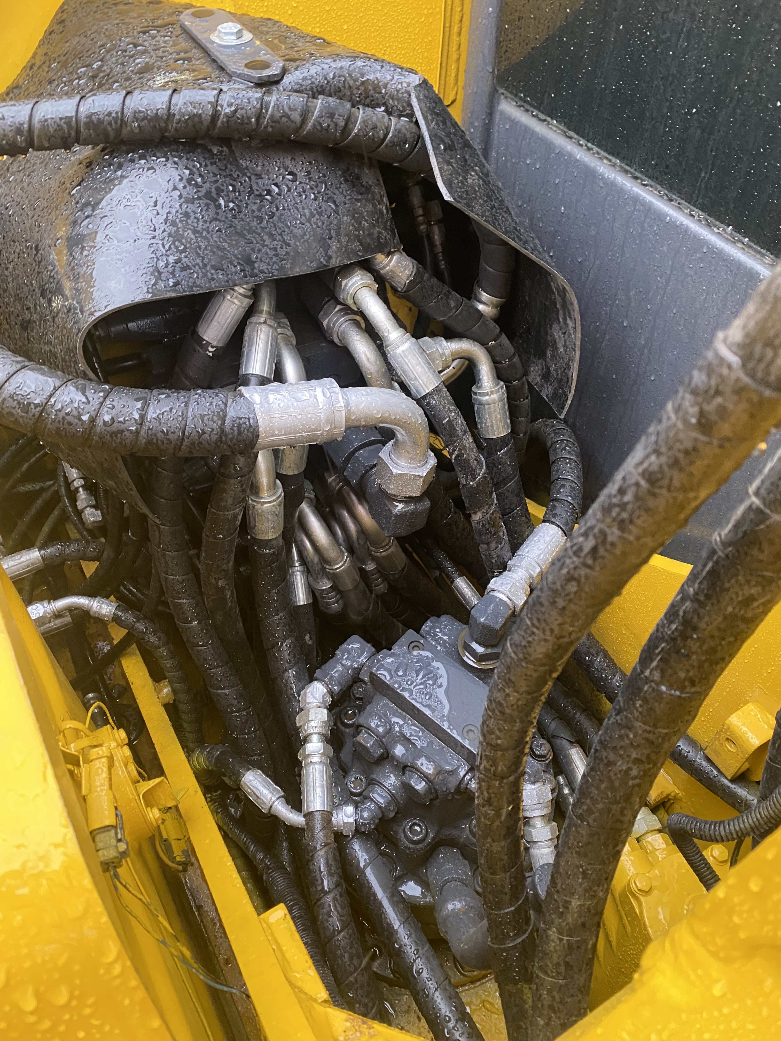 Factory price second hand mini digger komatsu pc40/high power used excavator Komatsu pc40