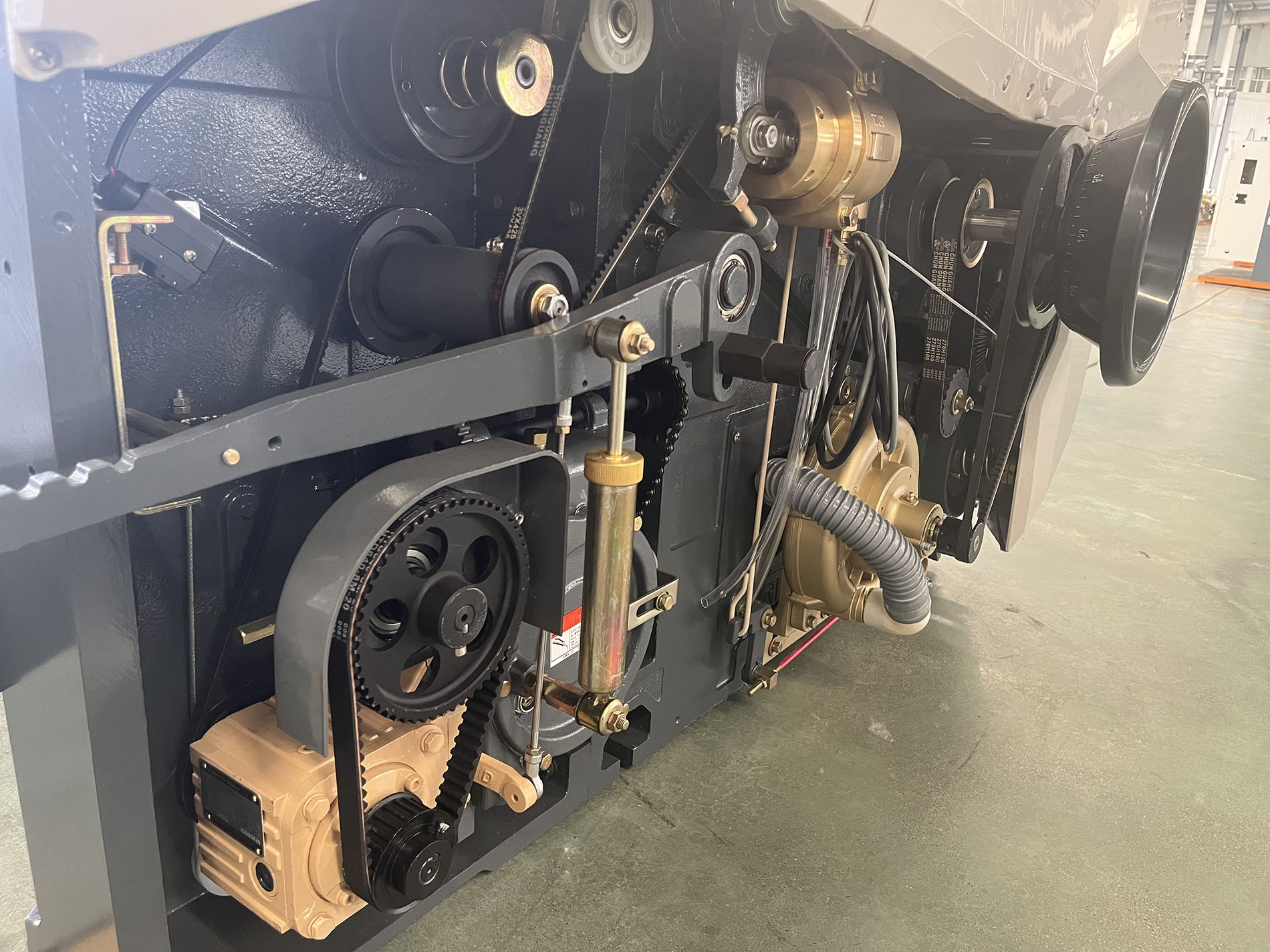 High Speed Textile Carding Machine Water Jet Loom Yarn Twisting Fiber Fabric