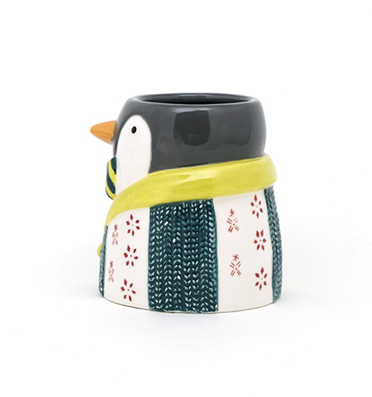 3D Animal Penguin Shaped Ceramic Milk Mugs Porcelain Christmas Gift With Handpainting