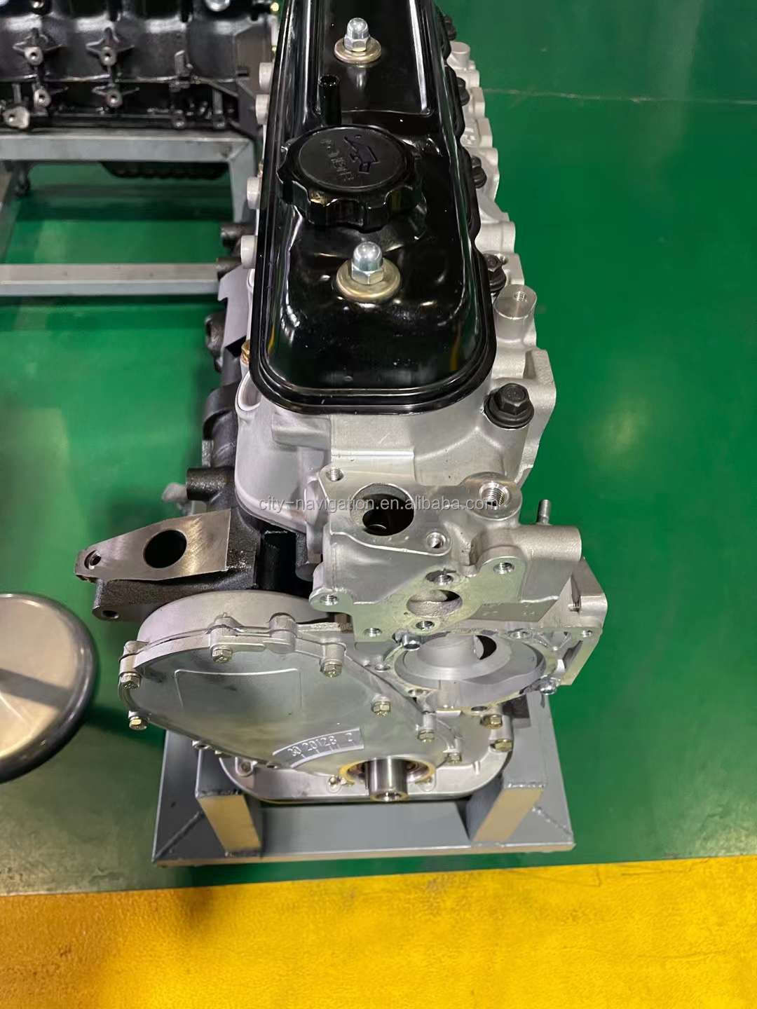 2.237L 68kw 4Y Carburetor Gasoline Engine Assembly for Toyata 4Y Smooth Operation