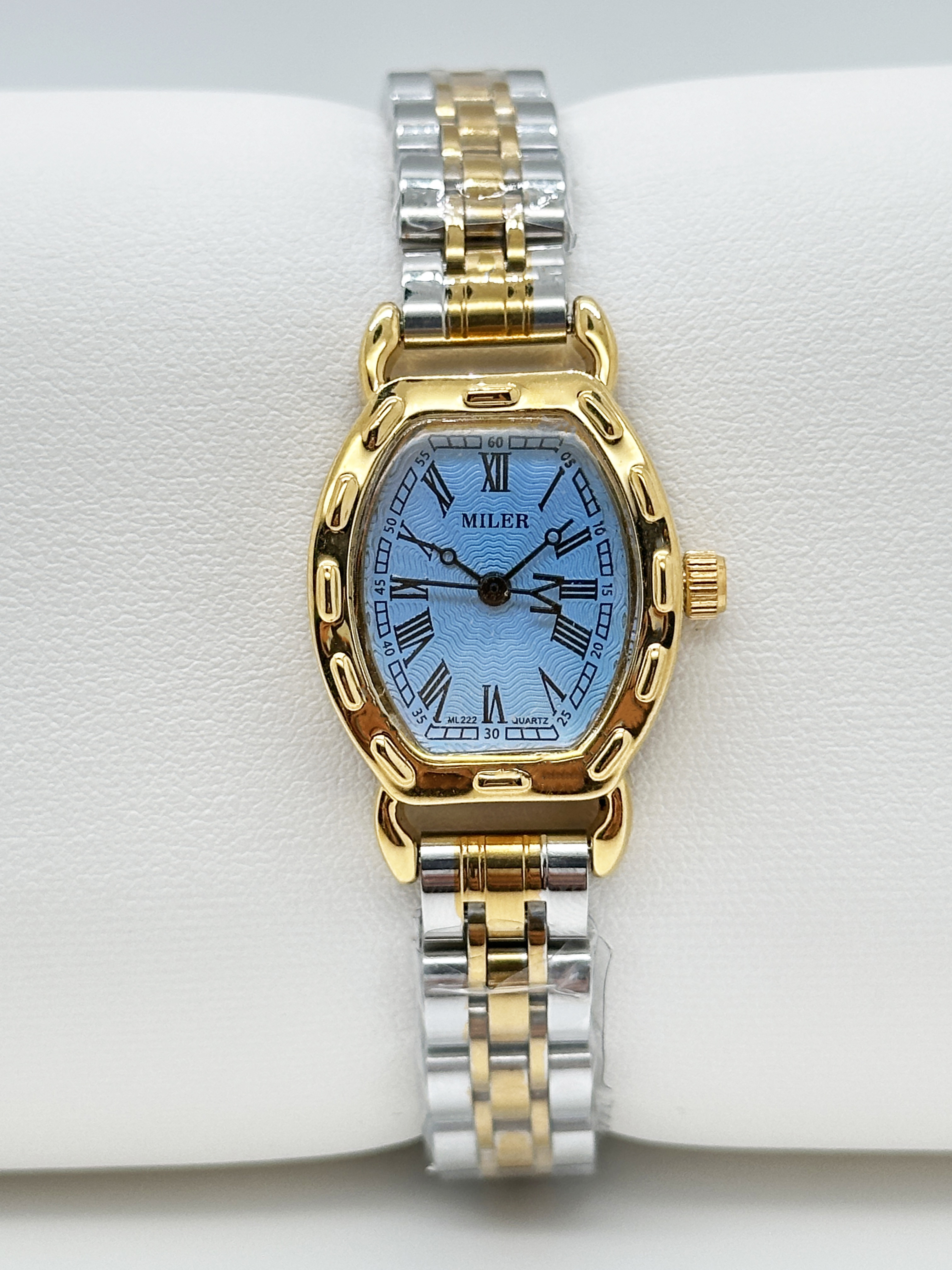 Custom Logo Quartz Wrist Watches Mixed With Gold And Silver