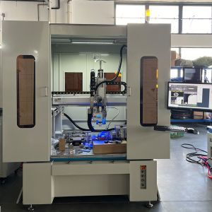 Precision Fiber Laser Welding Machine with 6000W Max. Output Power and Automatic
