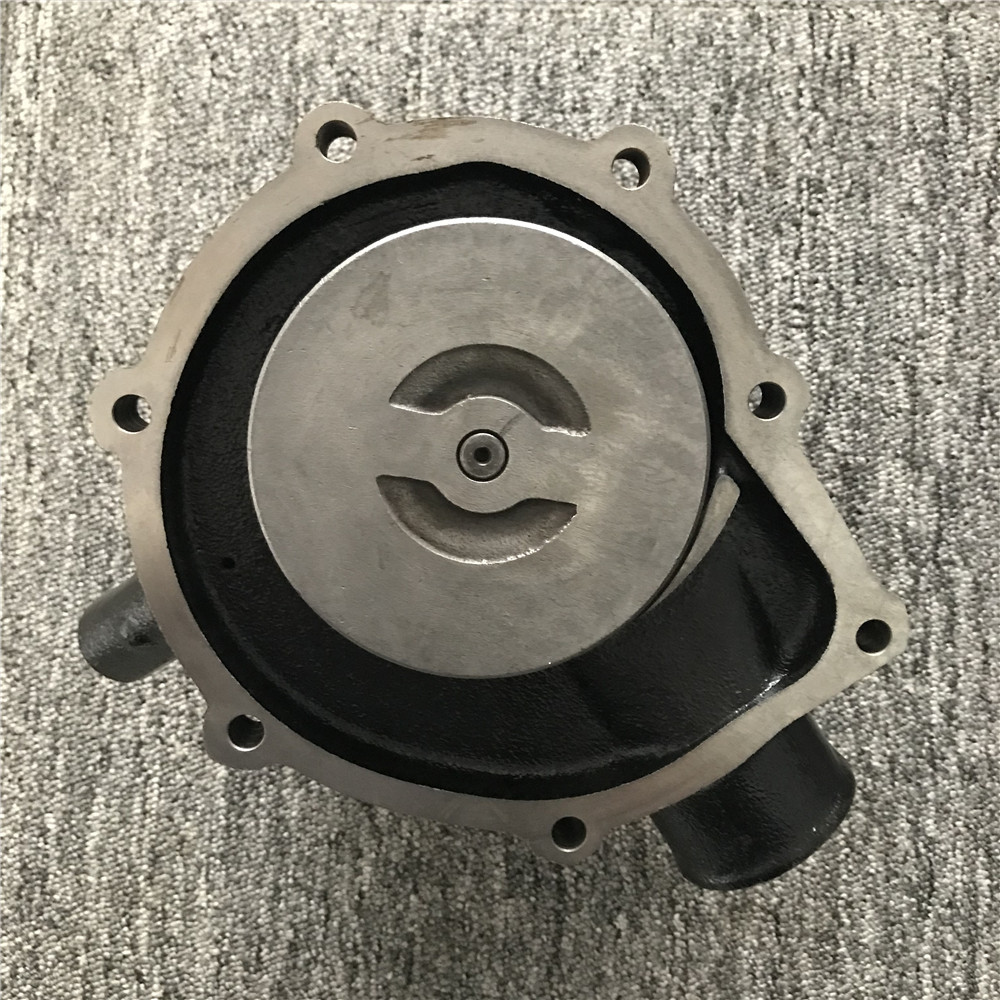 ME995037 Excavator 6D16 Engine Water Pump For Hyundai R200-5/R210-7