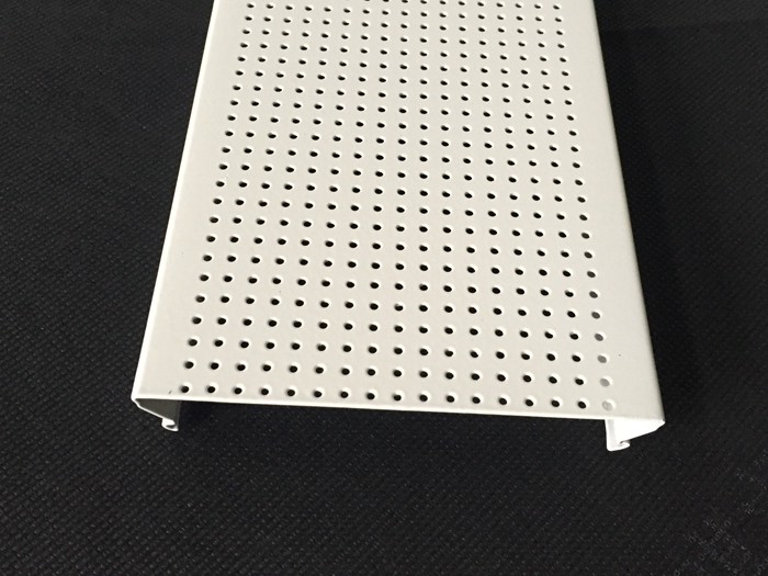 White Powder Coated Aluminium Strip Ceiling , C- shaped Sheet Metal Ceiling