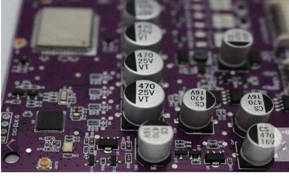 5.0 Multi-protocol Wireless Communication Module with PCB Antenna