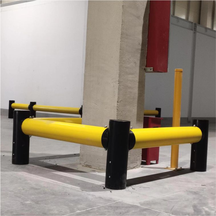 Workshop Collision Barrier Straight Barrier Column Protectors For Outdoor Road Safety