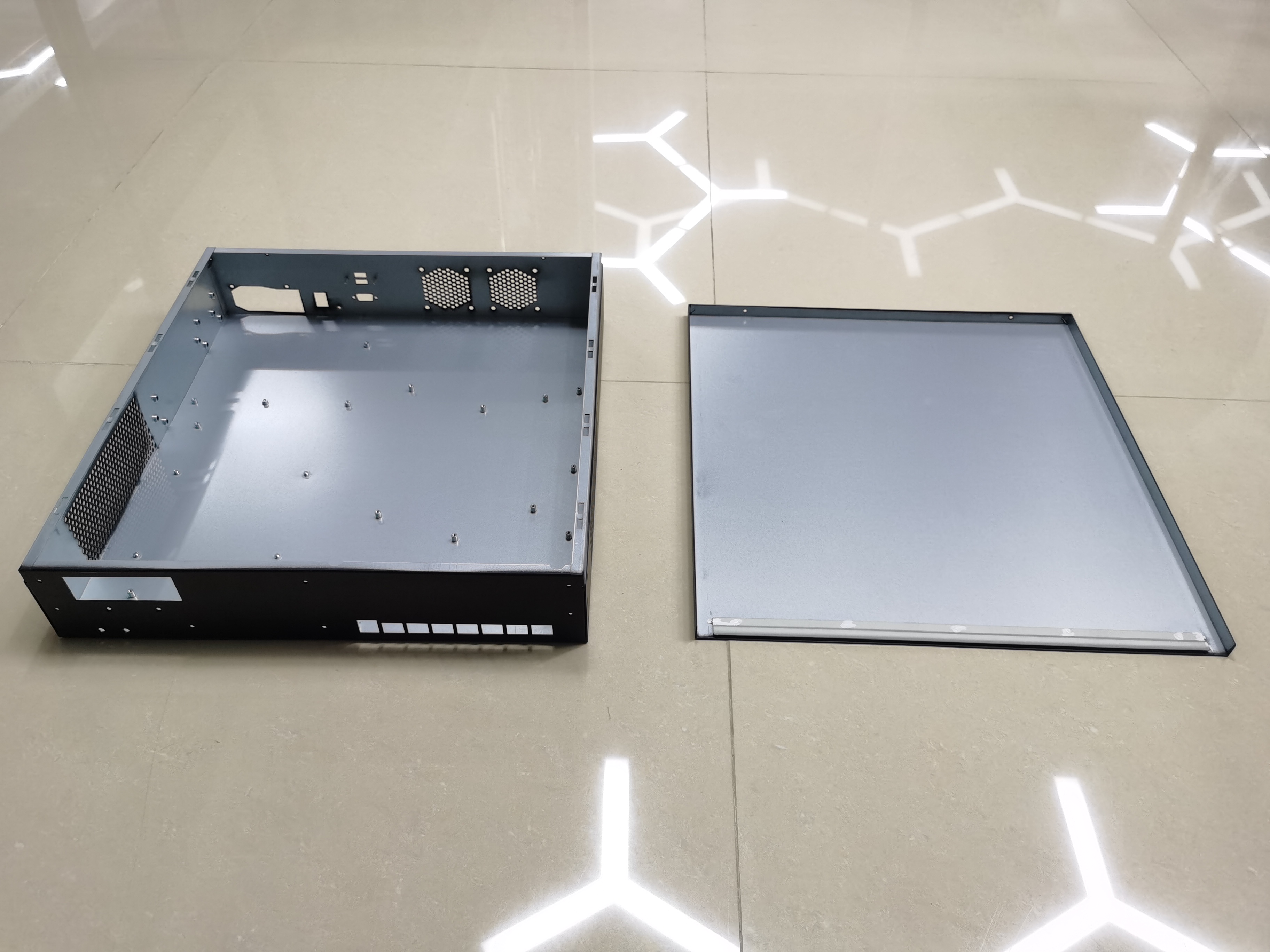 China Manufacturer High Quality Precision Sheet Metal Parts Aluminum Enclosure Bracket Control Box Case