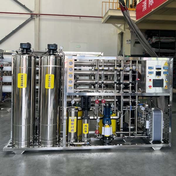 1T/H Productivity Ultra Pure Water Equipment For Effective Water Purification