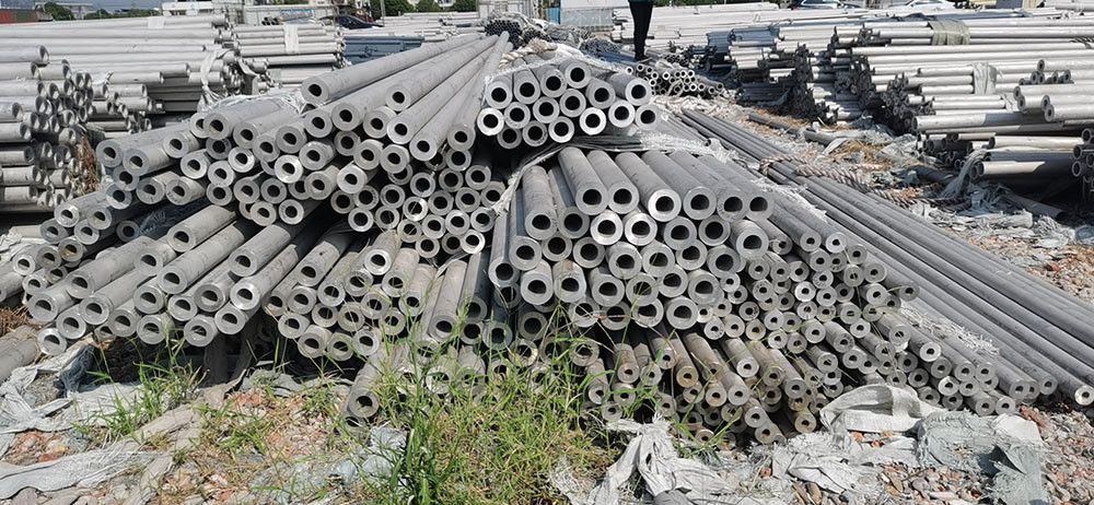 ASTM A240 Seamless 316L Stainless Steel Pipe Pickled Industrial For Boiler