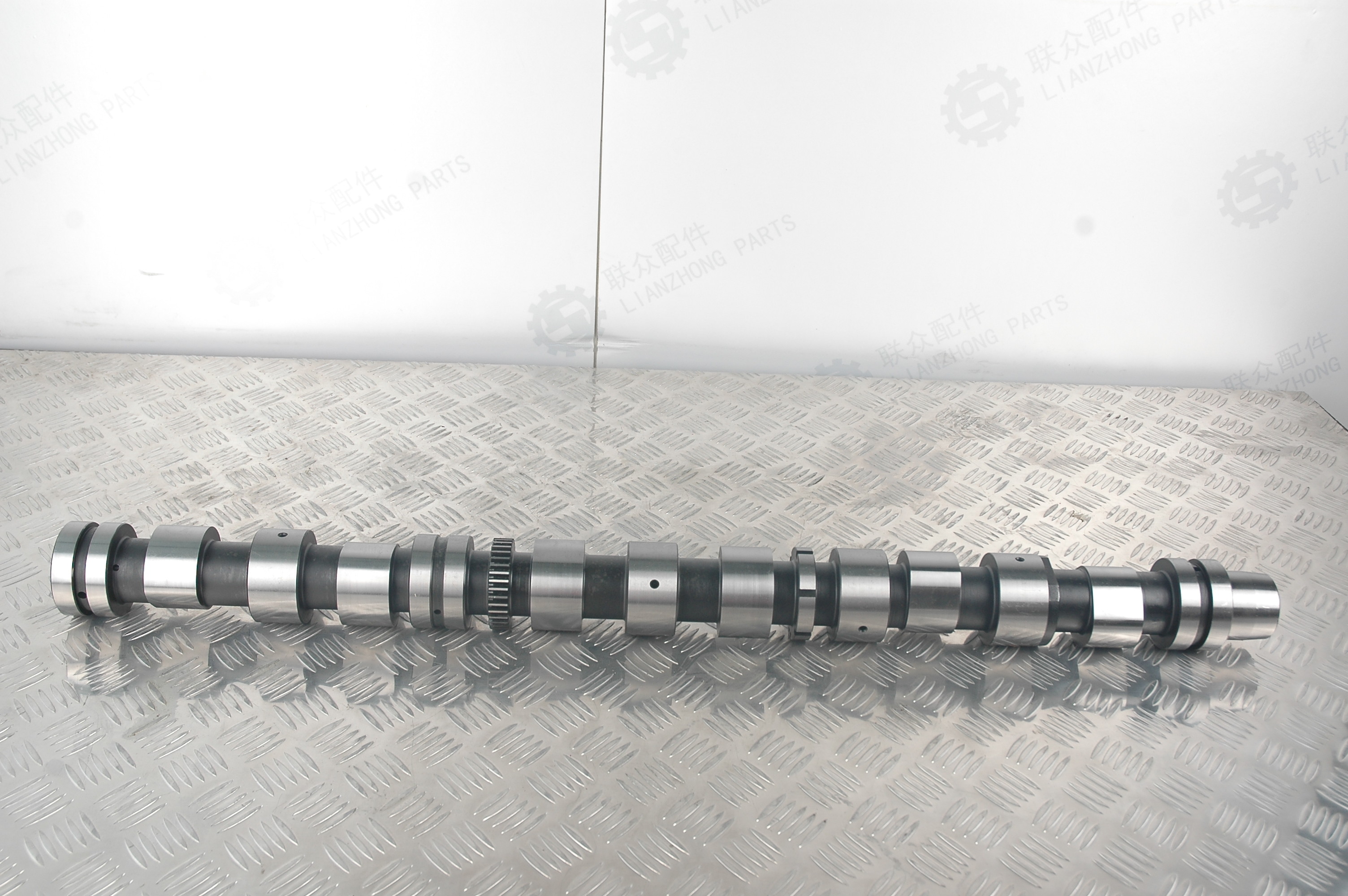 Cummins X15 ISX15 QSX15 Diesel Engine Parts Standard Excavator Camshaft Assy 3104279