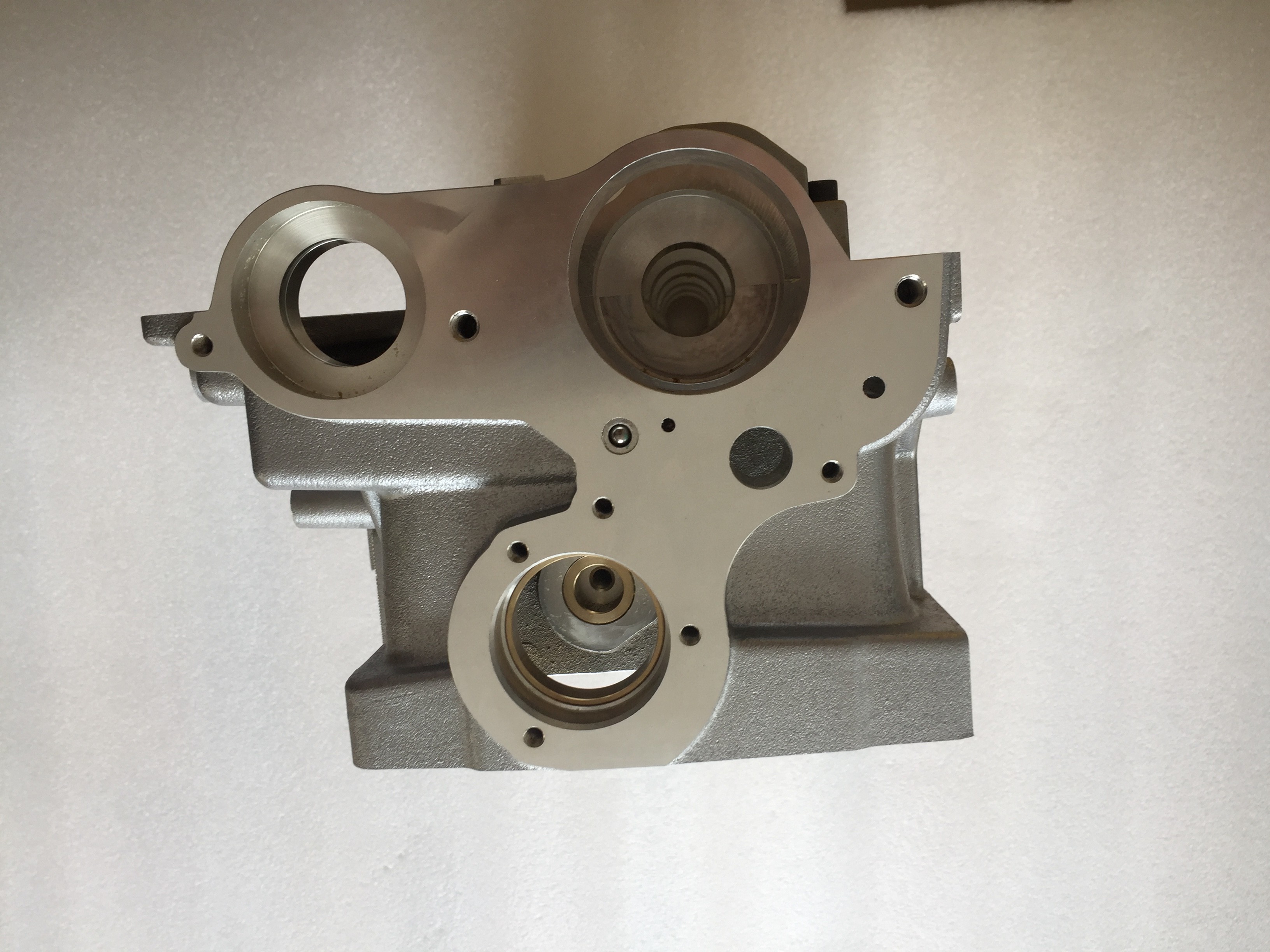 VW Crafter Diesel Engine Cylinder Head Amc 908712 OEM 070100363D