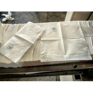 Good speed four decks napkin tissue serviette paper folding machine with 2