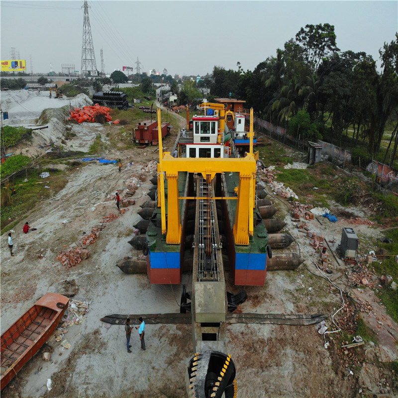 Hydarulic Anchor Boom 26inch Cutter Suction Dredger for Reservoir