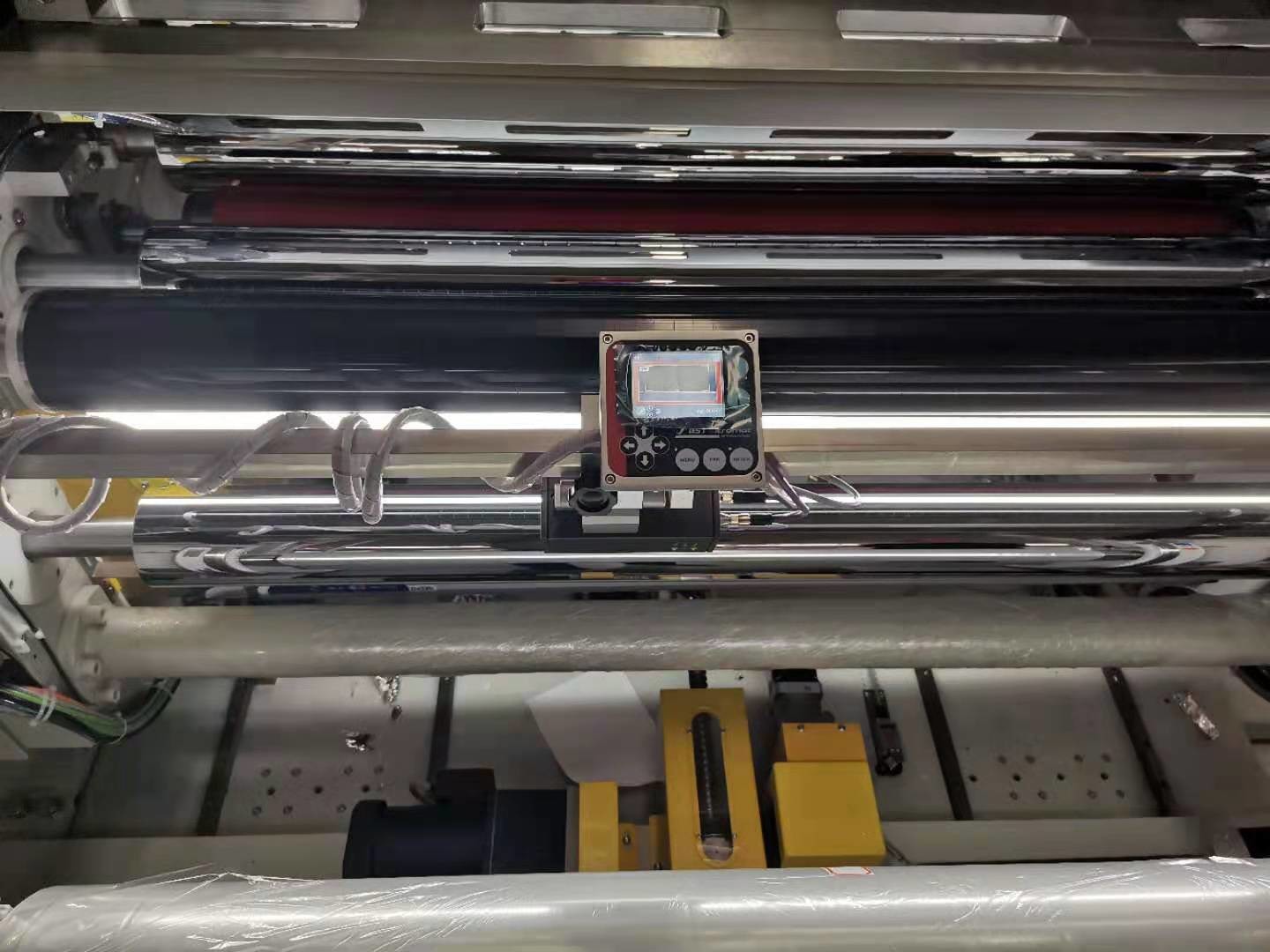 DSL Series 500MM - 1250MM Slitter Rewinder Machine Automatic Unwinding Correction