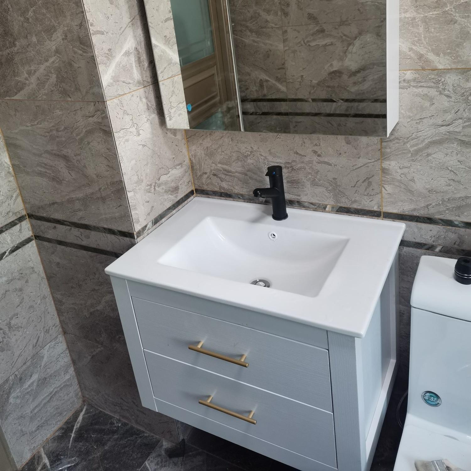 Professional Custom Bathroom Vanity with Floating Sink and PVC/Lacquer Finish