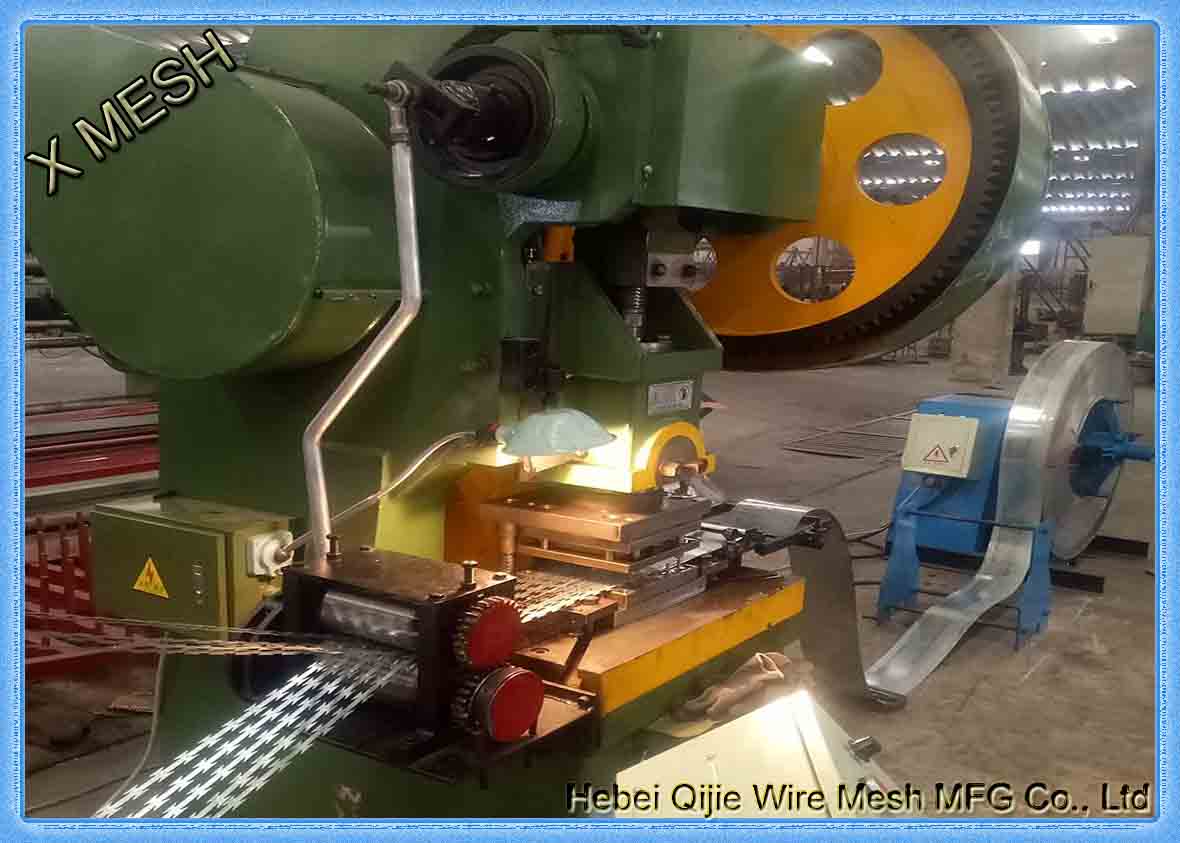 Galvanized Surface Treatment and Cross Razor Razor Type Galvanized Razor Barbed Wire