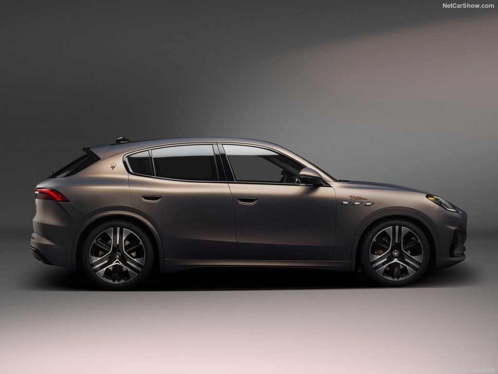 Pure Electric New Energy Car With 450 Range And Max Speed 325km/H At Maserati Gran Turismo Folgore