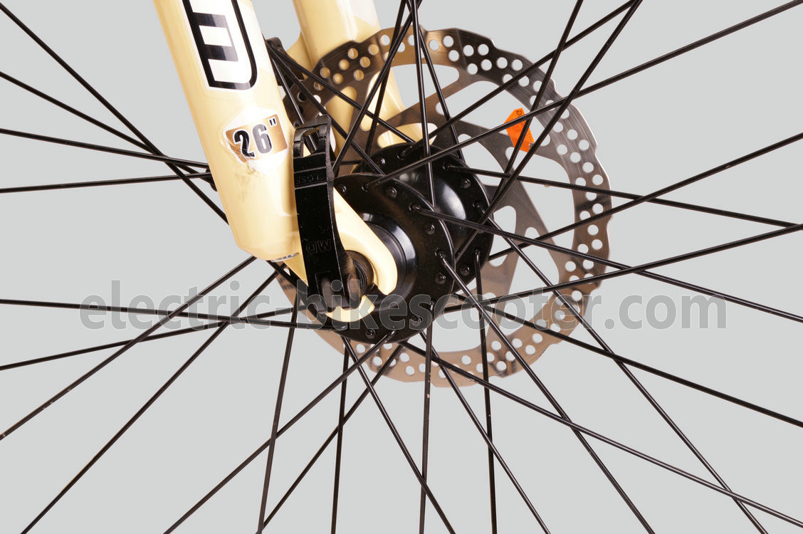 7 Speed Electric Mountain Bicycle 32km/H , 26 Inch Electric Mountain Bike Mid Gear Motor